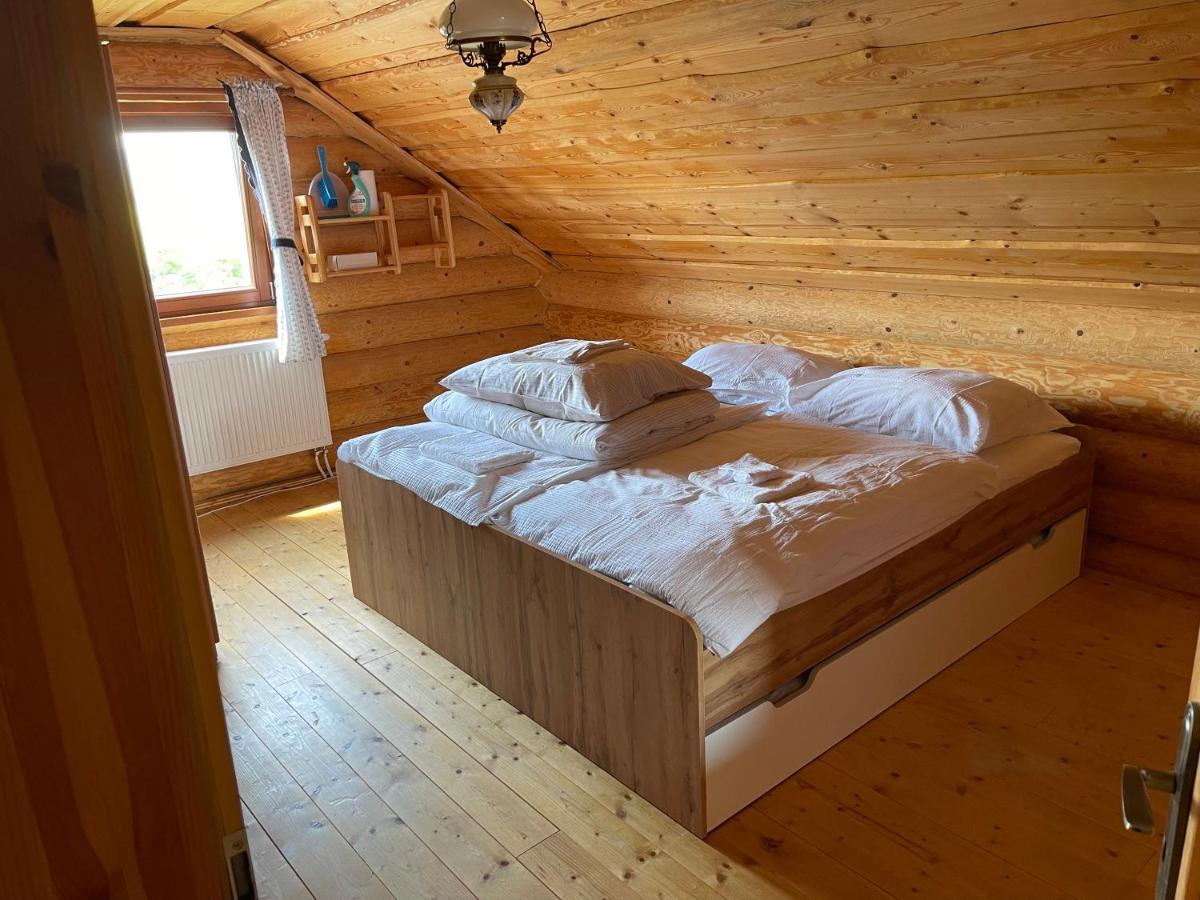 Trinity Log Cabin Wellness Resort Štrba Buitenkant foto