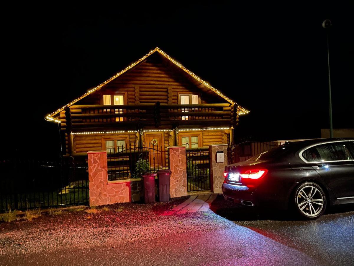 Trinity Log Cabin Wellness Resort Štrba Buitenkant foto
