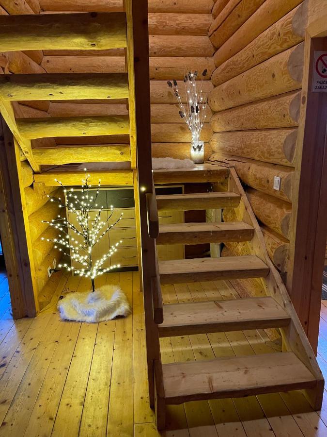 Trinity Log Cabin Wellness Resort Štrba Buitenkant foto